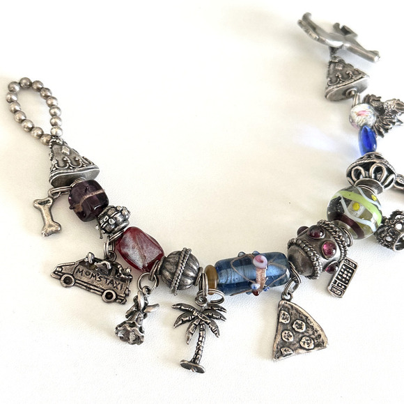 Vintage 925 Sterling Silver Garnet Murano Art Glass Loaded Charm Bracelet 7" - Picture 8 of 11